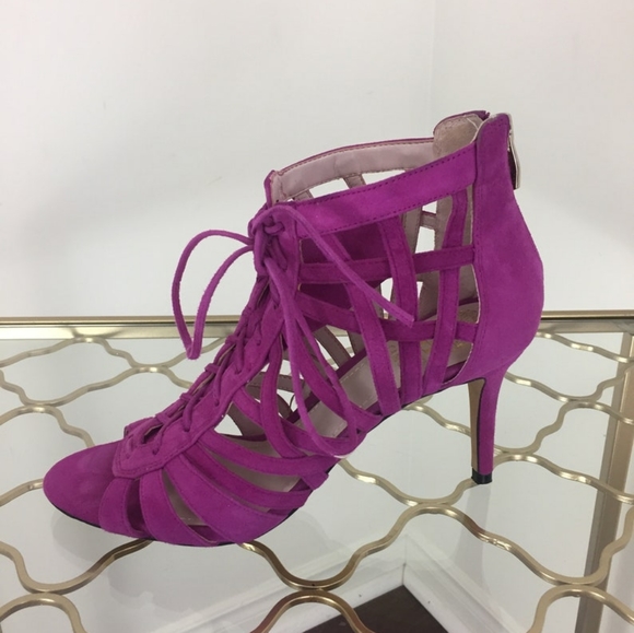 💜VINCE CAMUTO GLADIATOR HEELS NWT! - Picture 2 of 7